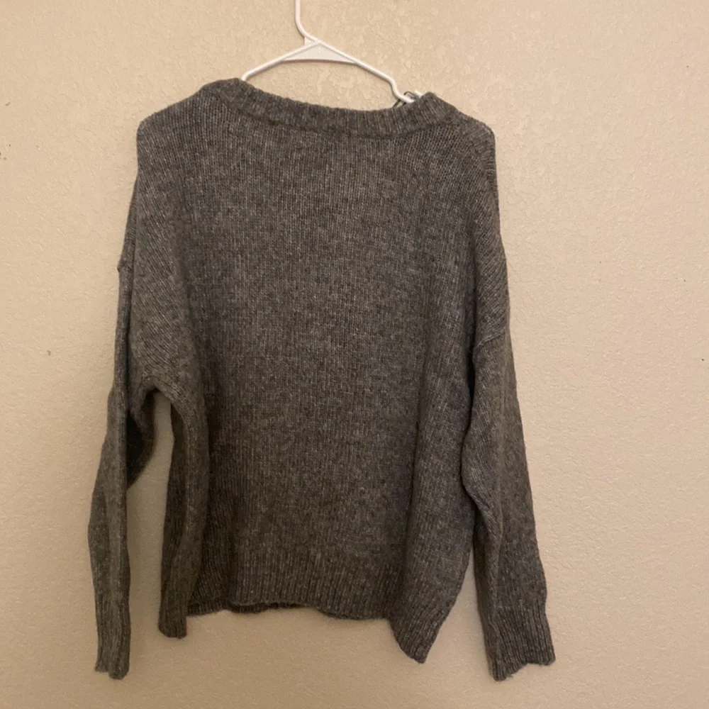 Sweater - Picture 3 of 4